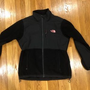 Black North Face Belani jacket w/ Pink zipper/logo